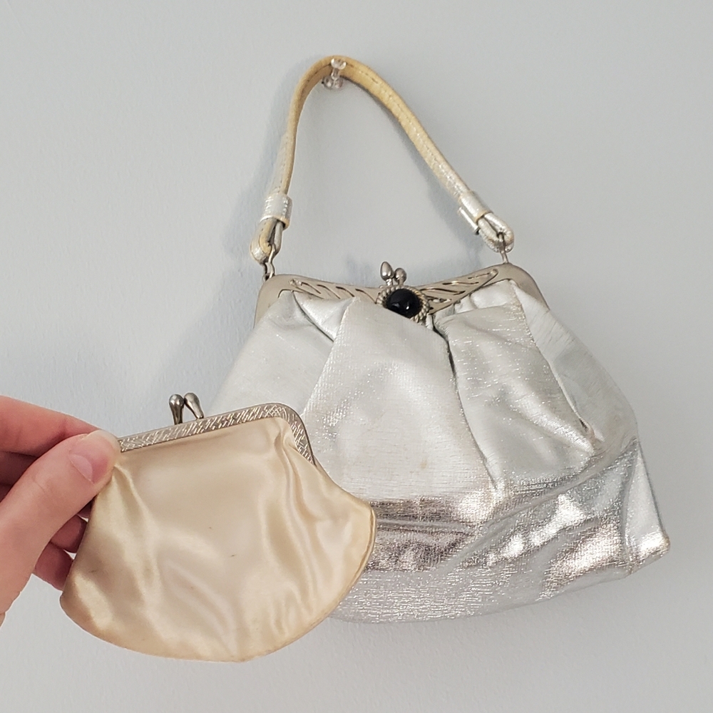 Silver Purse - Picture 4 of 4